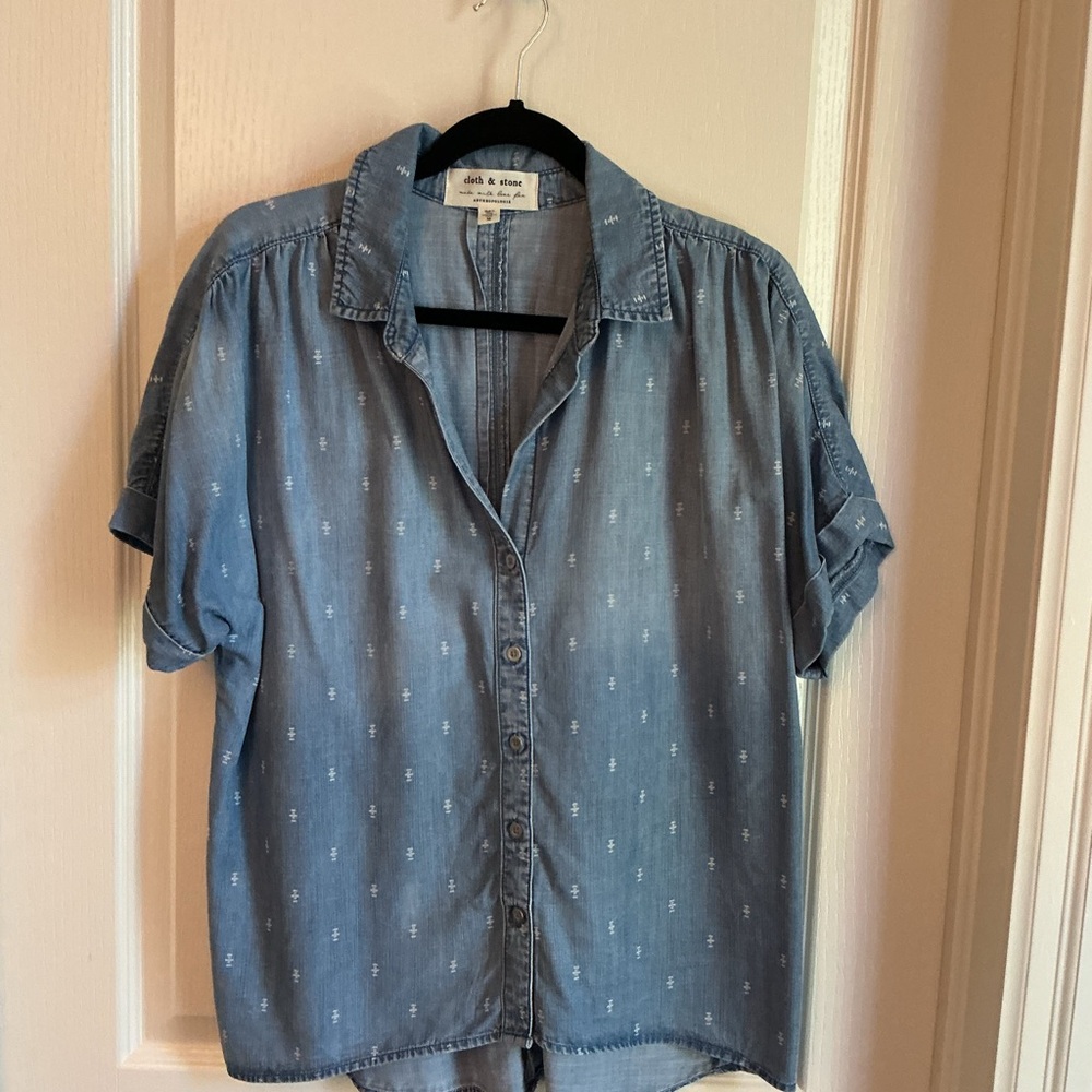 Cloth and stone anthropology tencel Blue Button-Up Shirt size medium